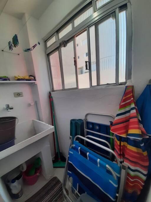 Kitnet A 20 Metros Da Praia برايا جراندي المظهر الخارجي الصورة